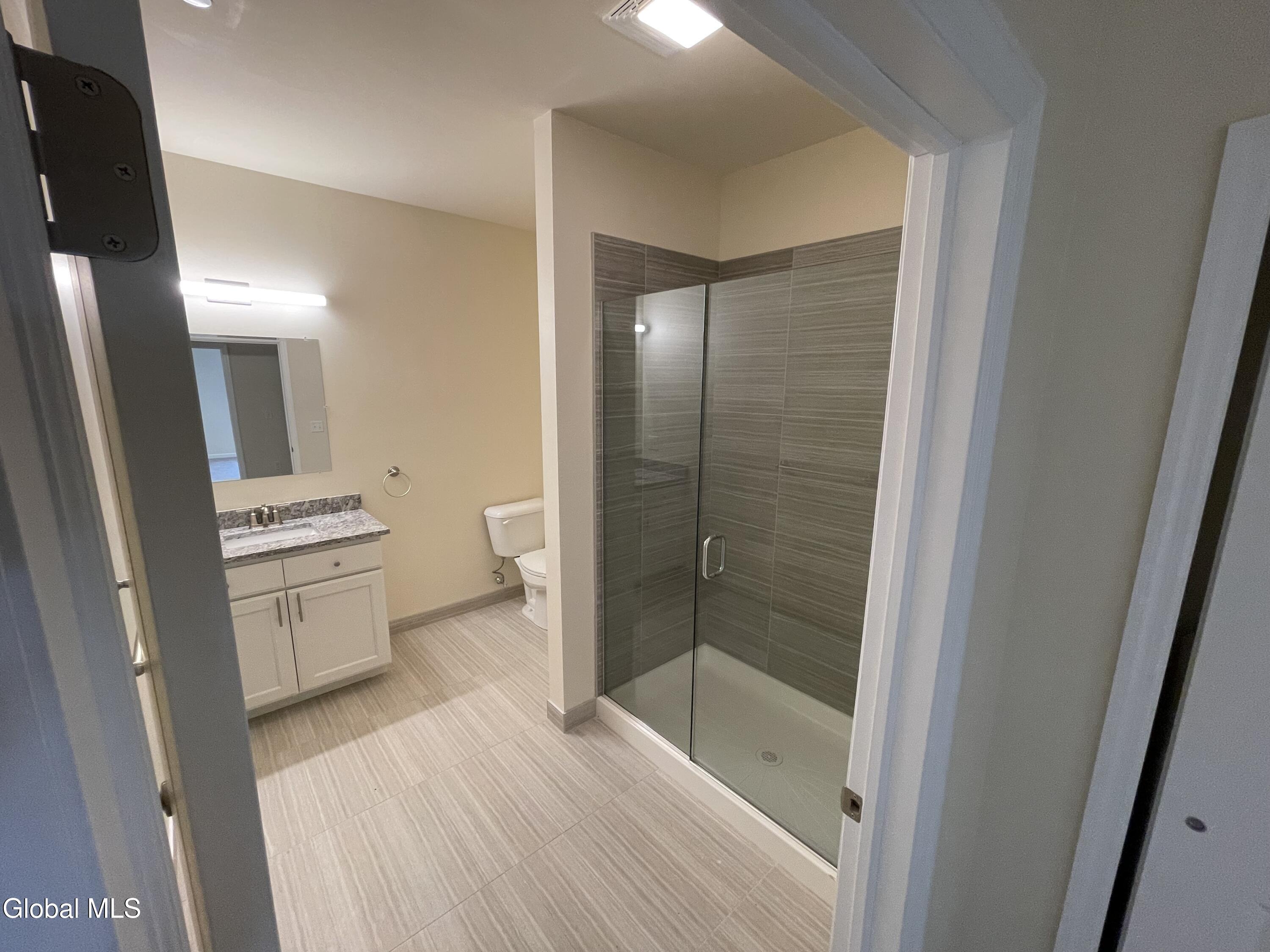 192 Erie Boulevard Schenectady, NY 12305 - Photo 8 of 56 IMG_6783