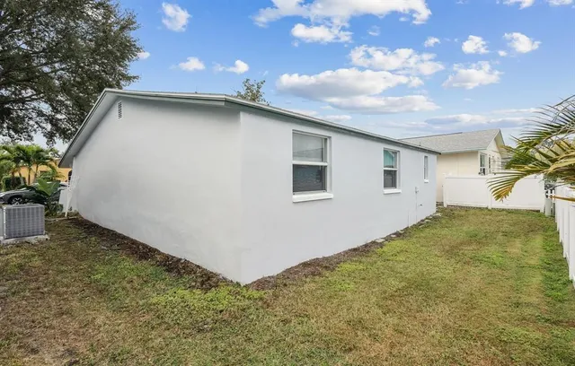 $285,000 | 1018 Osprey Court, Dunedin, FL 34698