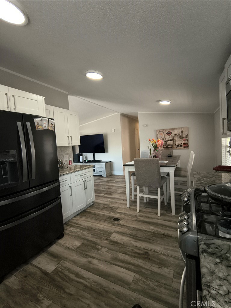20401 Soledad Canyon Road, Unit 223 Canyon Country, CA 91351 - Photo 15 of 58