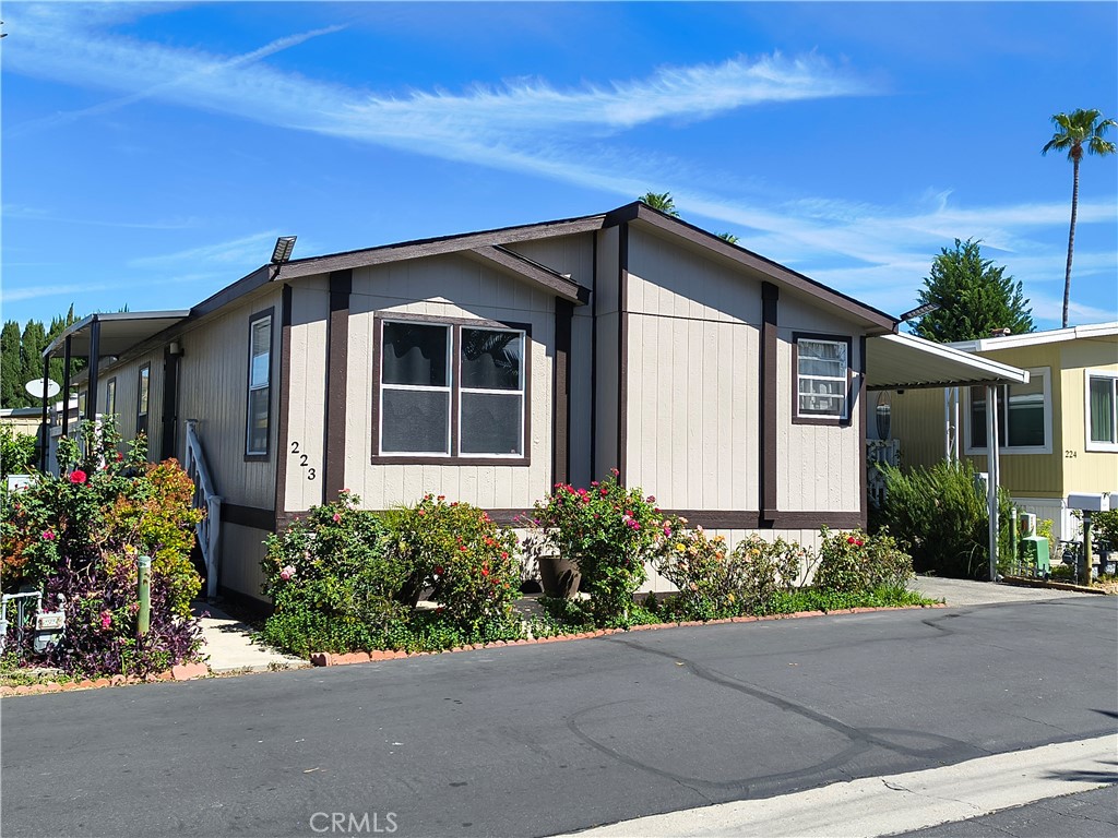 20401 Soledad Canyon Road, Unit 223 Canyon Country, CA 91351 - Photo 3 of 58