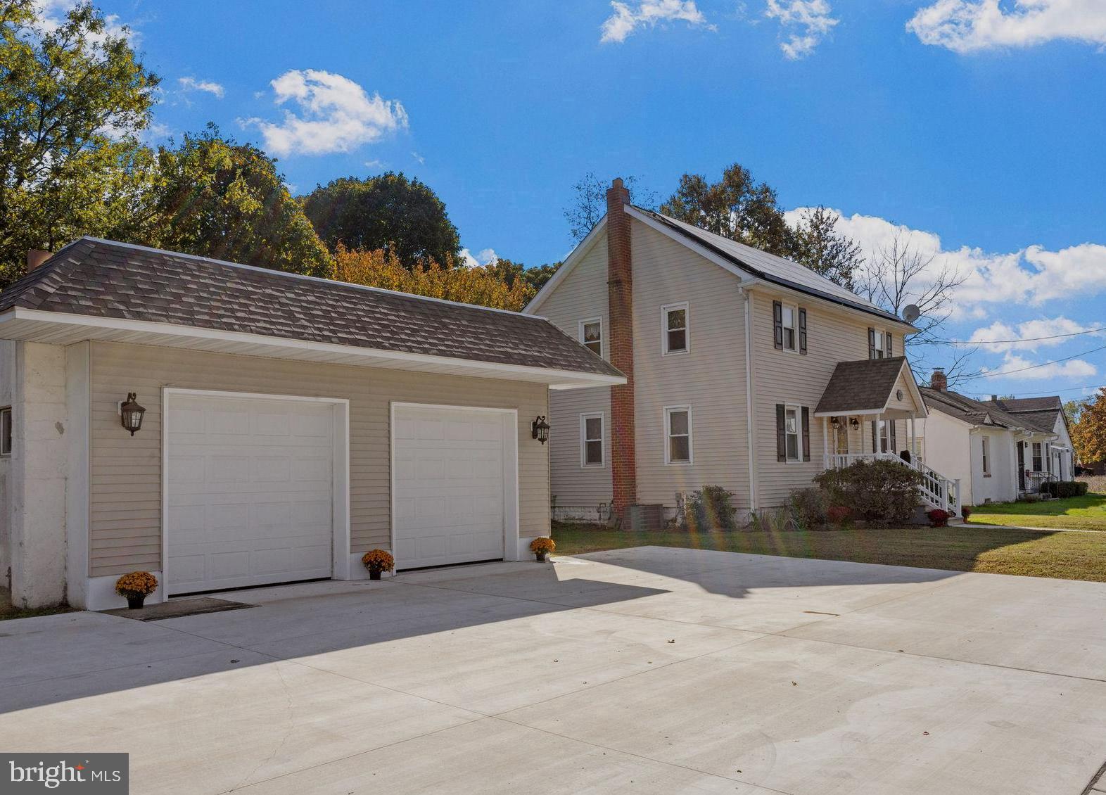 57 South Dupont Road Carneys Point, NJ 08069 - Photo 5 of 26 Driveway in front of garage provides parking for 4