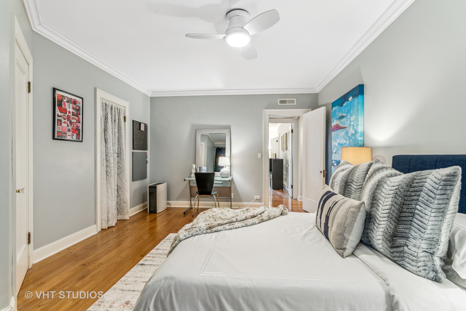 3100 North Sheridan Road, Unit 8B Chicago, IL 60657 - Photo 18 of 28 a bedroom with bed and window