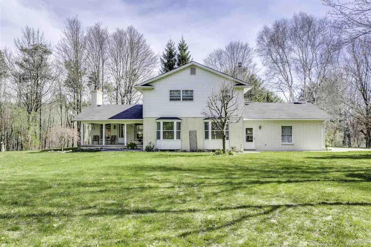 6901 Lakeshore Road Palms, MI 48465 - Photo 5 of 70