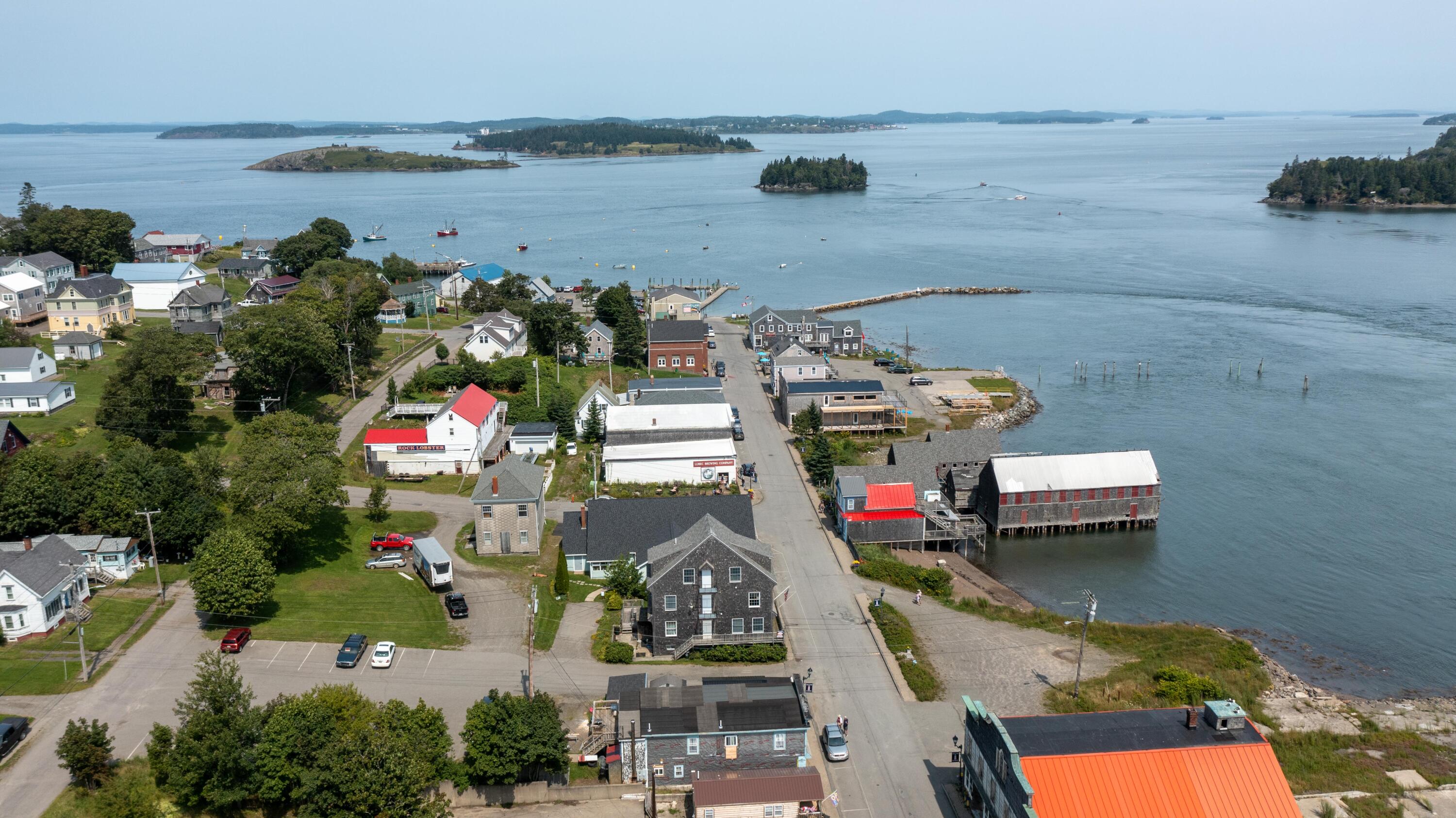 52 North Water Street Lubec, ME 04652 - Photo 28 of 35 52 Water Street