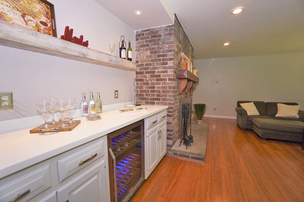 237 Spring Street Shrewsbury, MA 01545 - Photo 19 of 30 Gallery Image 19