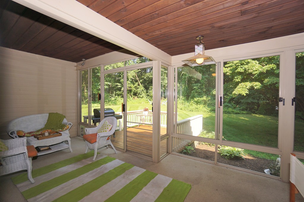 237 Spring Street Shrewsbury, MA 01545 - Photo 20 of 30 Gallery Image 20
