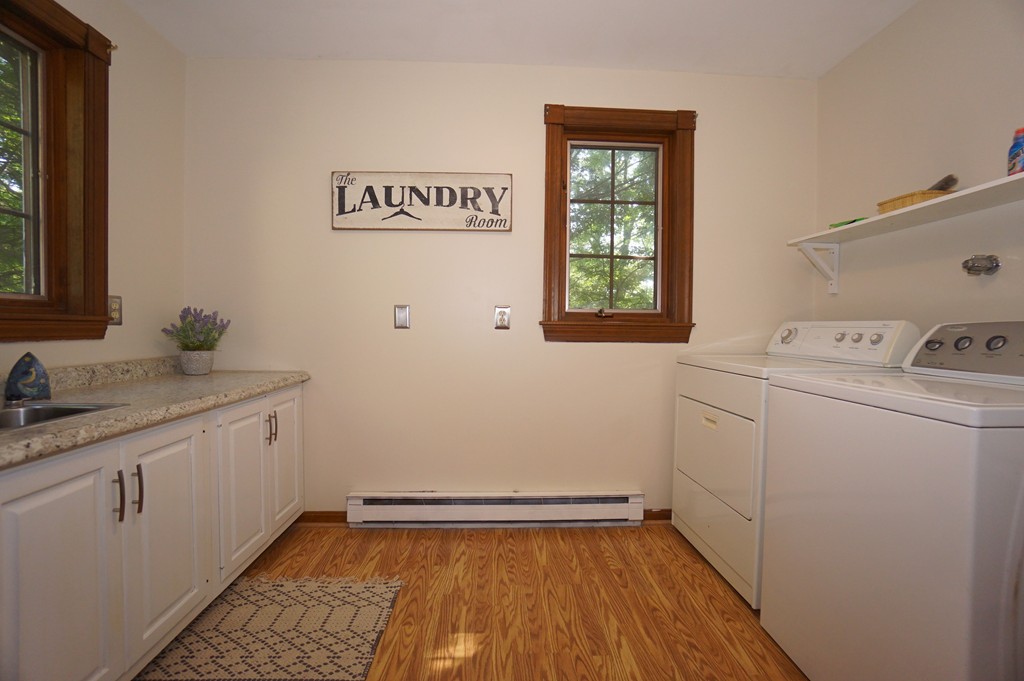 237 Spring Street Shrewsbury, MA 01545 - Photo 21 of 30 Gallery Image 21