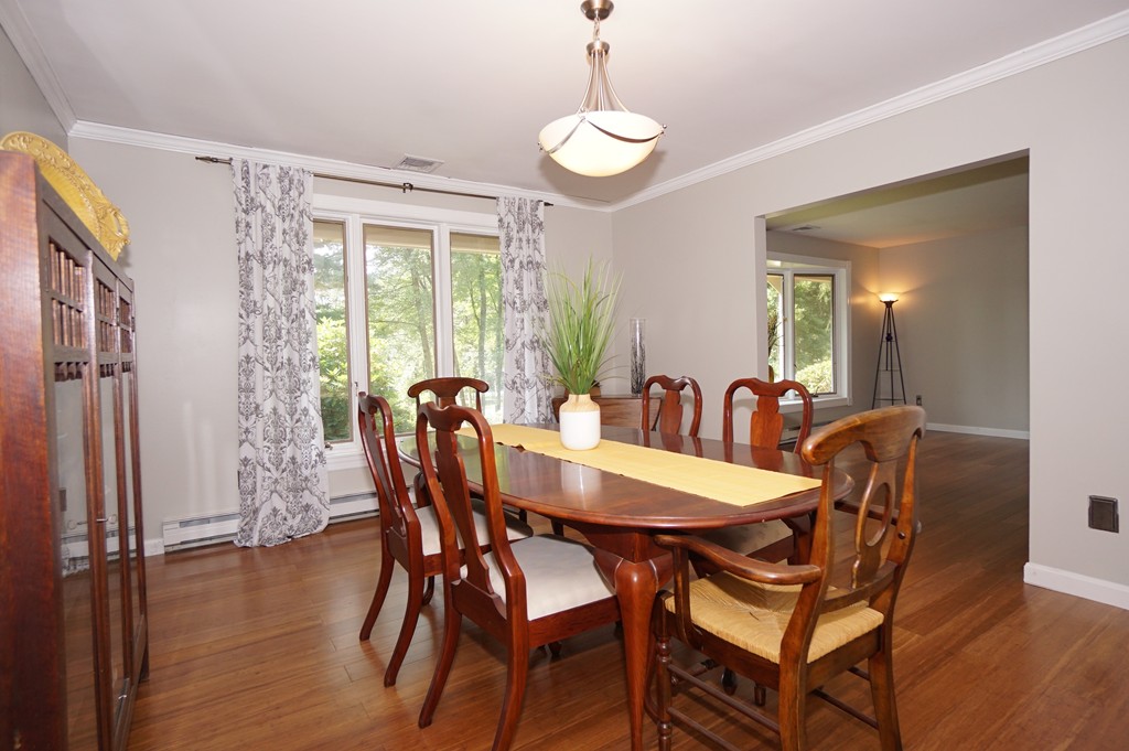 237 Spring Street Shrewsbury, MA 01545 - Photo 8 of 30 Gallery Image 8