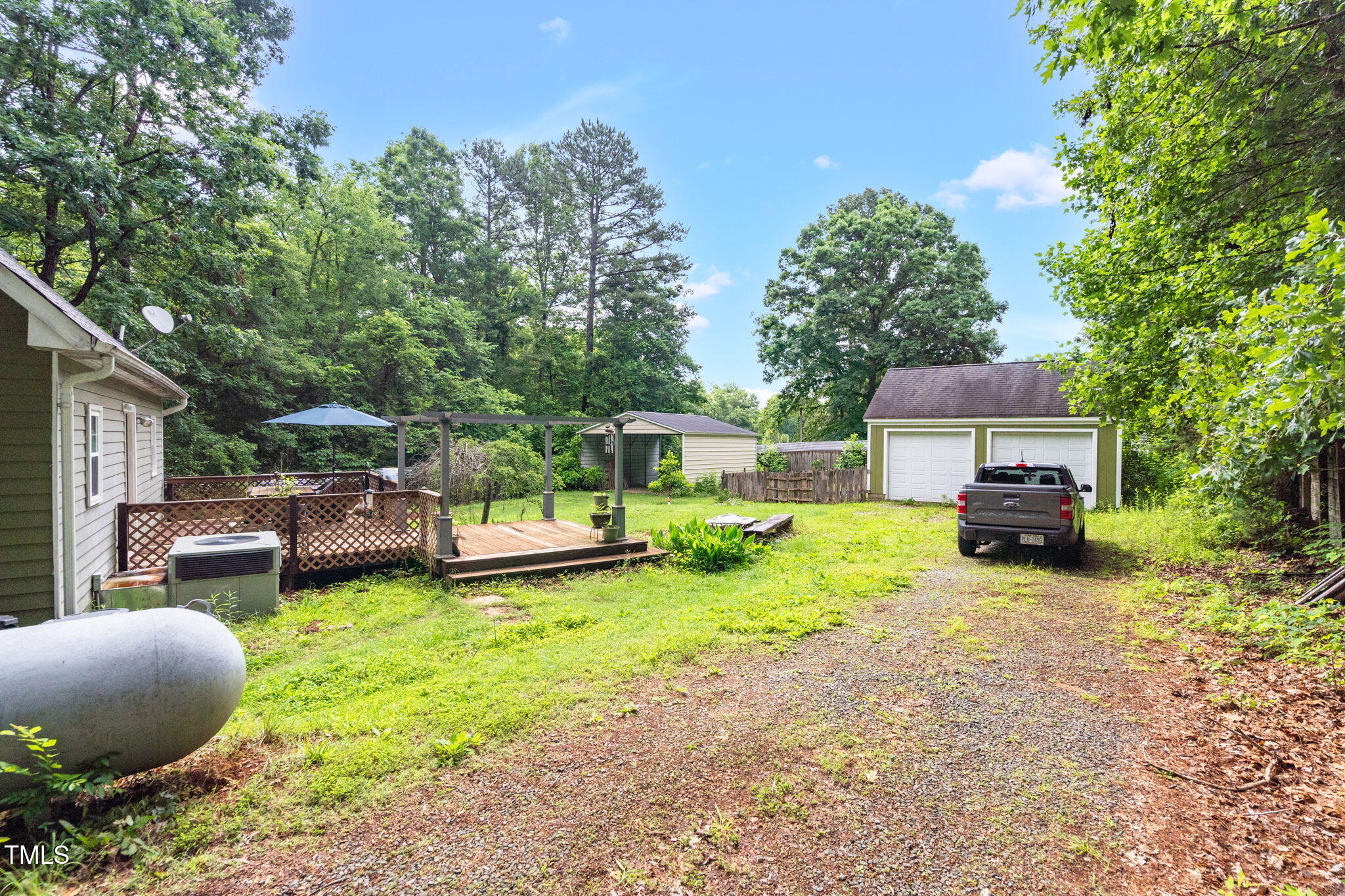 1869 Brevard Road Graham, NC 27253 - Photo 27 of 32 Driveway view