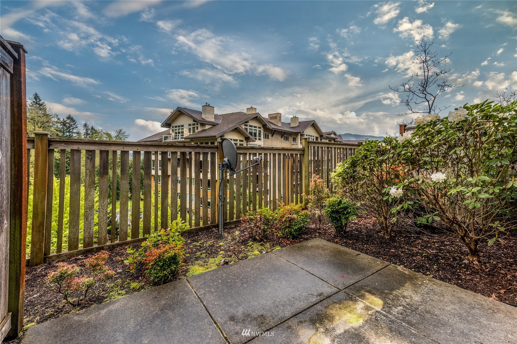 150 Cougar Ridge Road Northwest, Unit 1302 Issaquah, WA 98027 - Photo 17 of 17