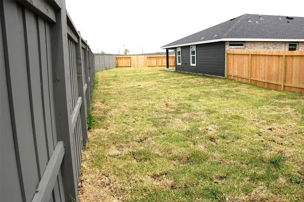 $2,300 | 7702 Sleek Flock Lane, Rosharon, TX 77583