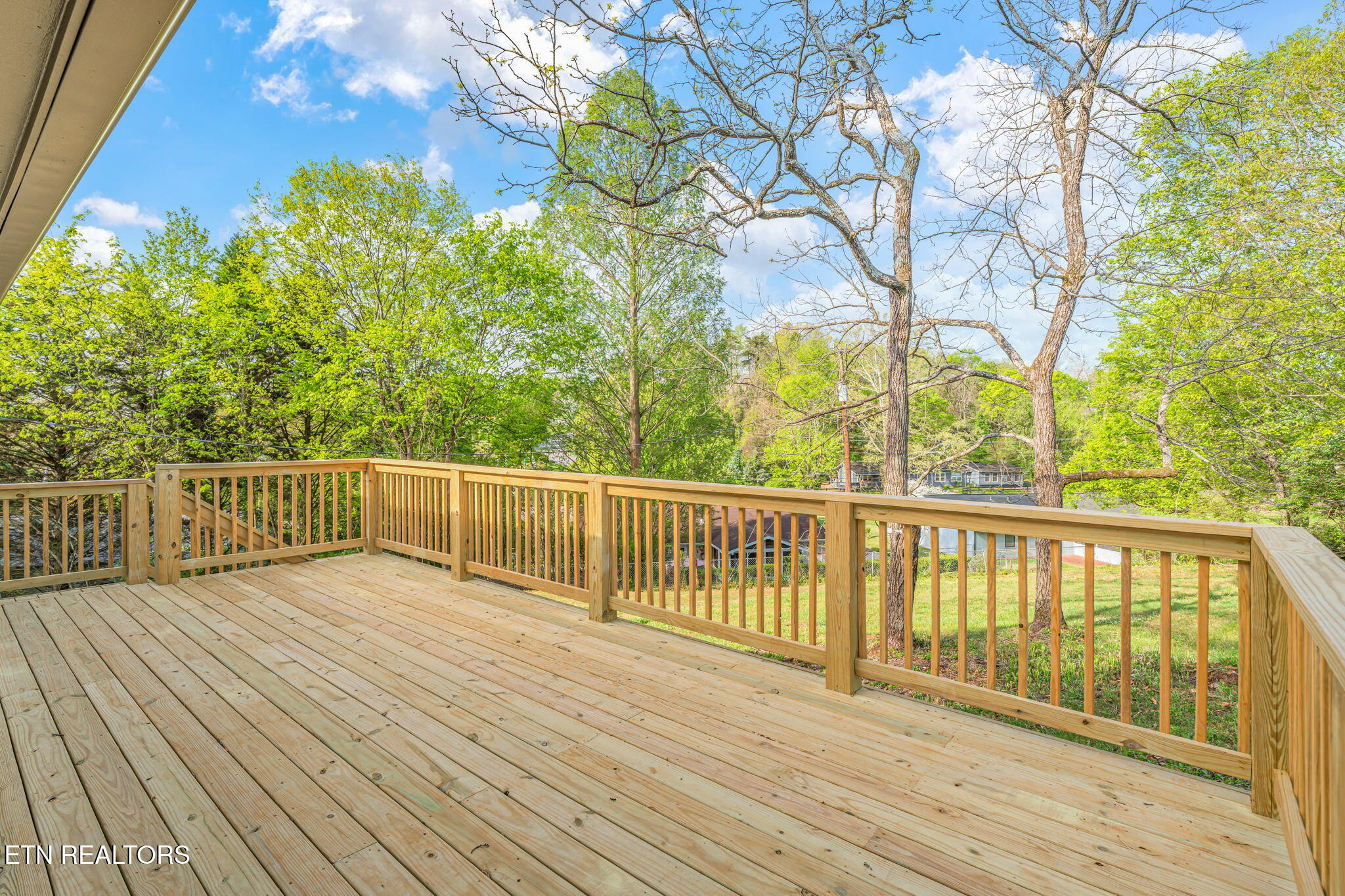 1225 Galewood Road Knoxville, TN 37919 - Photo 18 of 42 23-web-or-mls-1225 Galewood Road-24
