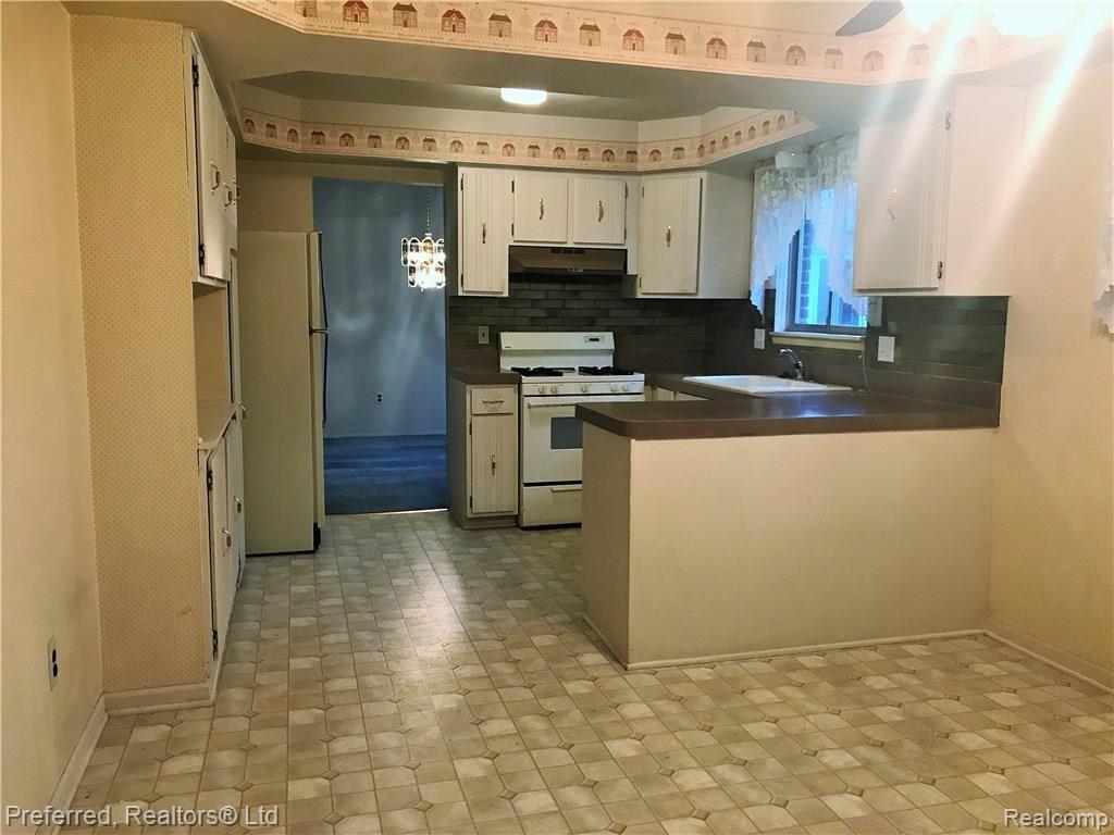 7418 Iron Gate Road Canton, MI 48187 - Photo 4 of 28