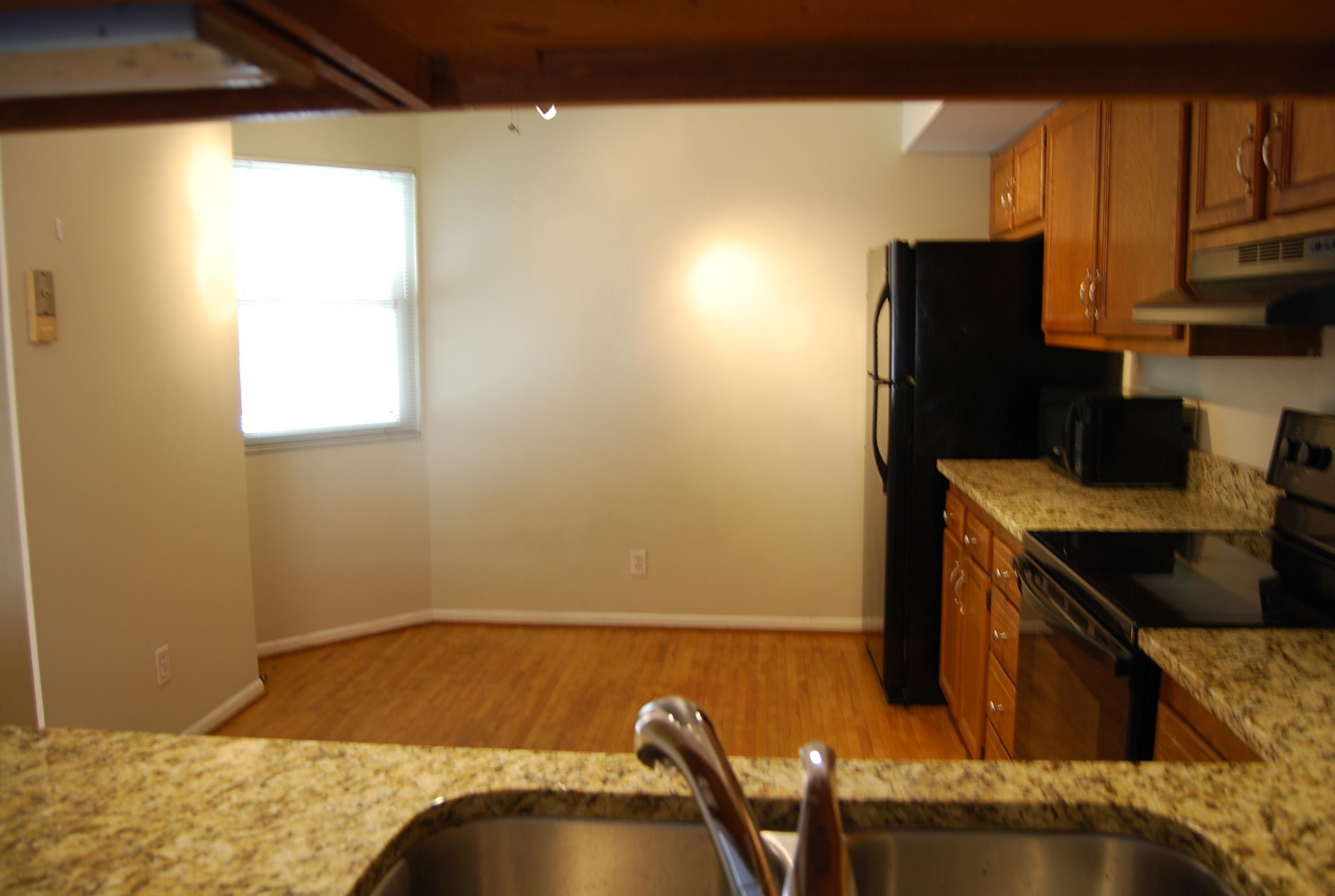 1288 Hampshire Road Charleston, SC 29412 - Photo 3 of 22 DSC_2860