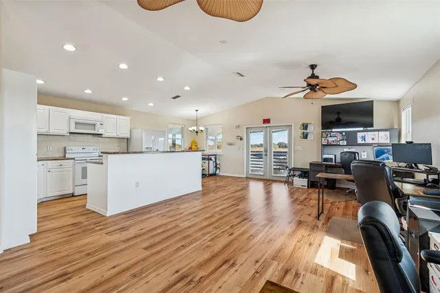 $459,000 | 4026 McIntosh Estates Lane, Plant City, FL 33565