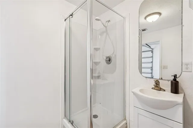 $459,000 | 4026 McIntosh Estates Lane, Plant City, FL 33565