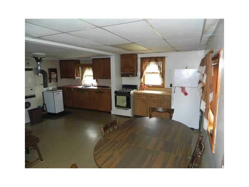 485 Bridgton Road Westbrook, ME 04092 - Photo 3 of 11 Kitchen.