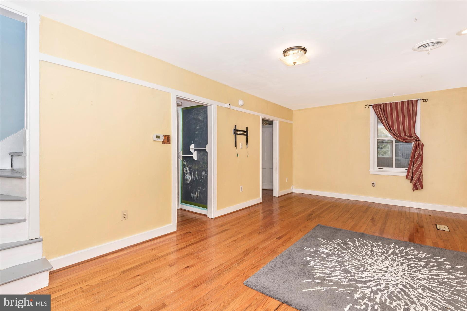 2336 Mt Ventus Road Manchester, MD 21102 - Photo 12 of 27 Family Room