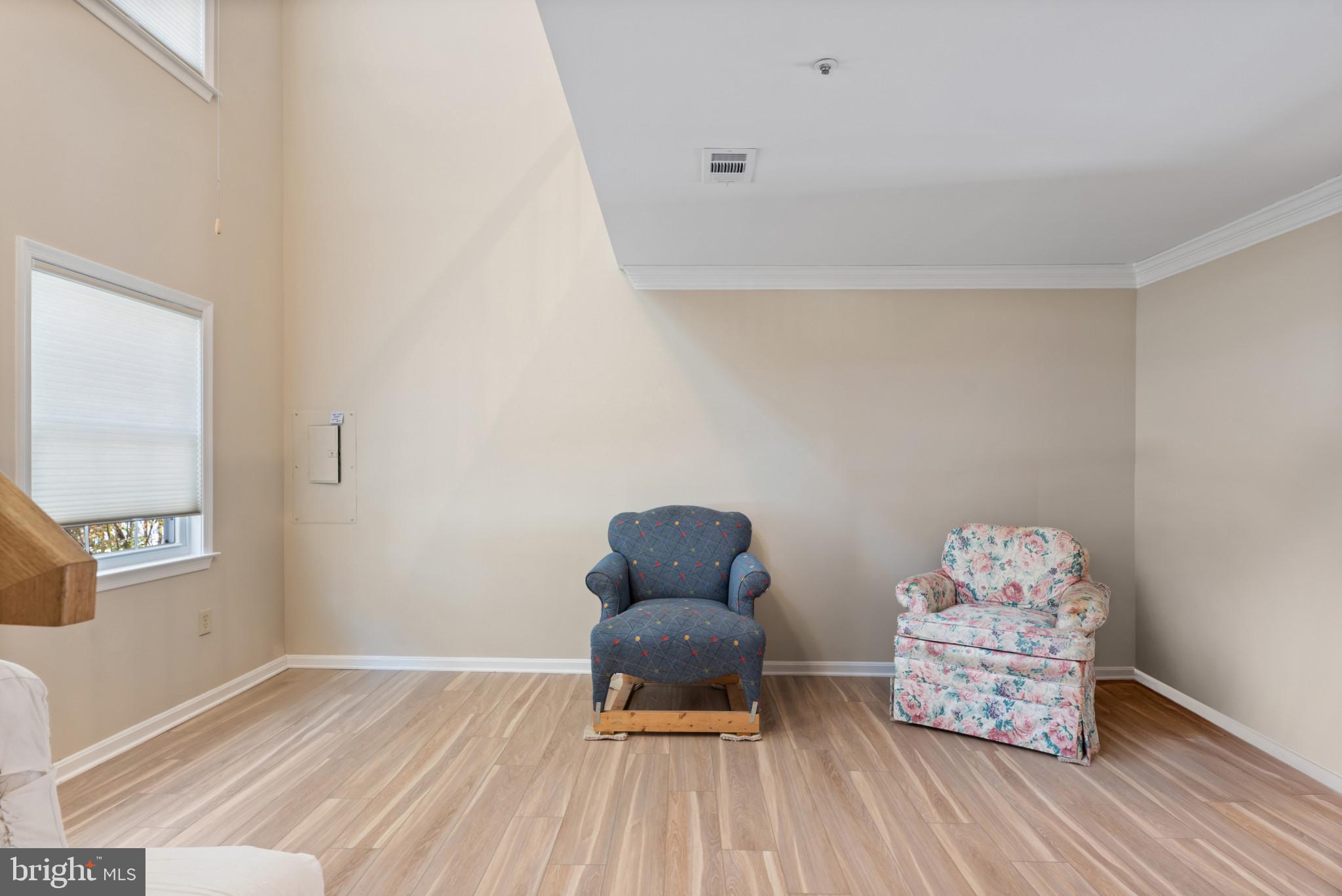 3404 Epic Gate Bowie, MD 20716 - Photo 5 of 47 Living Room