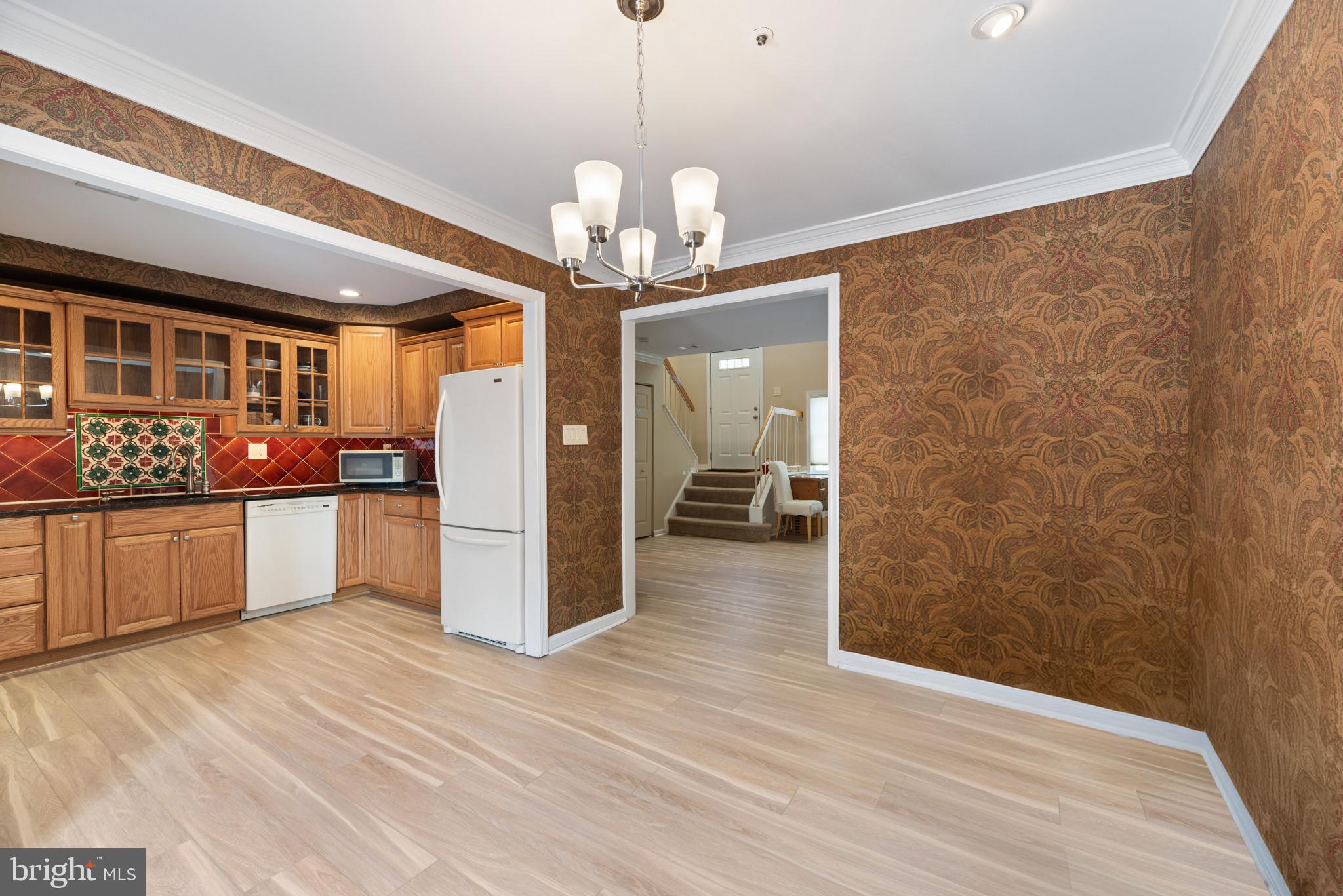 3404 Epic Gate Bowie, MD 20716 - Photo 9 of 47 Kitchen and Dining Rooms