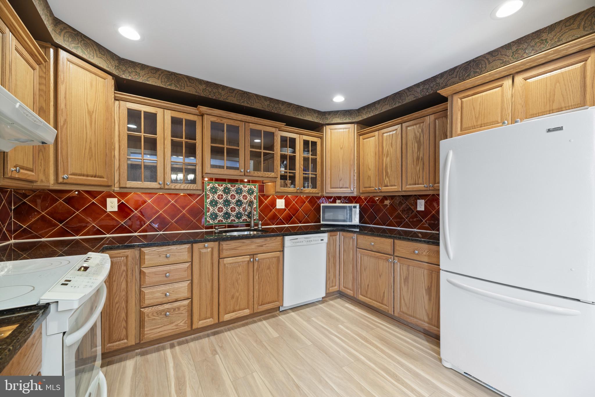 3404 Epic Gate Bowie, MD 20716 - Photo 10 of 47 Kitchen