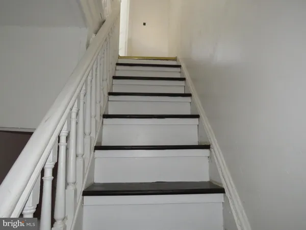 $1,225 | 356 East Walnut Lane, Unit 3, Philadelphia, PA 19144