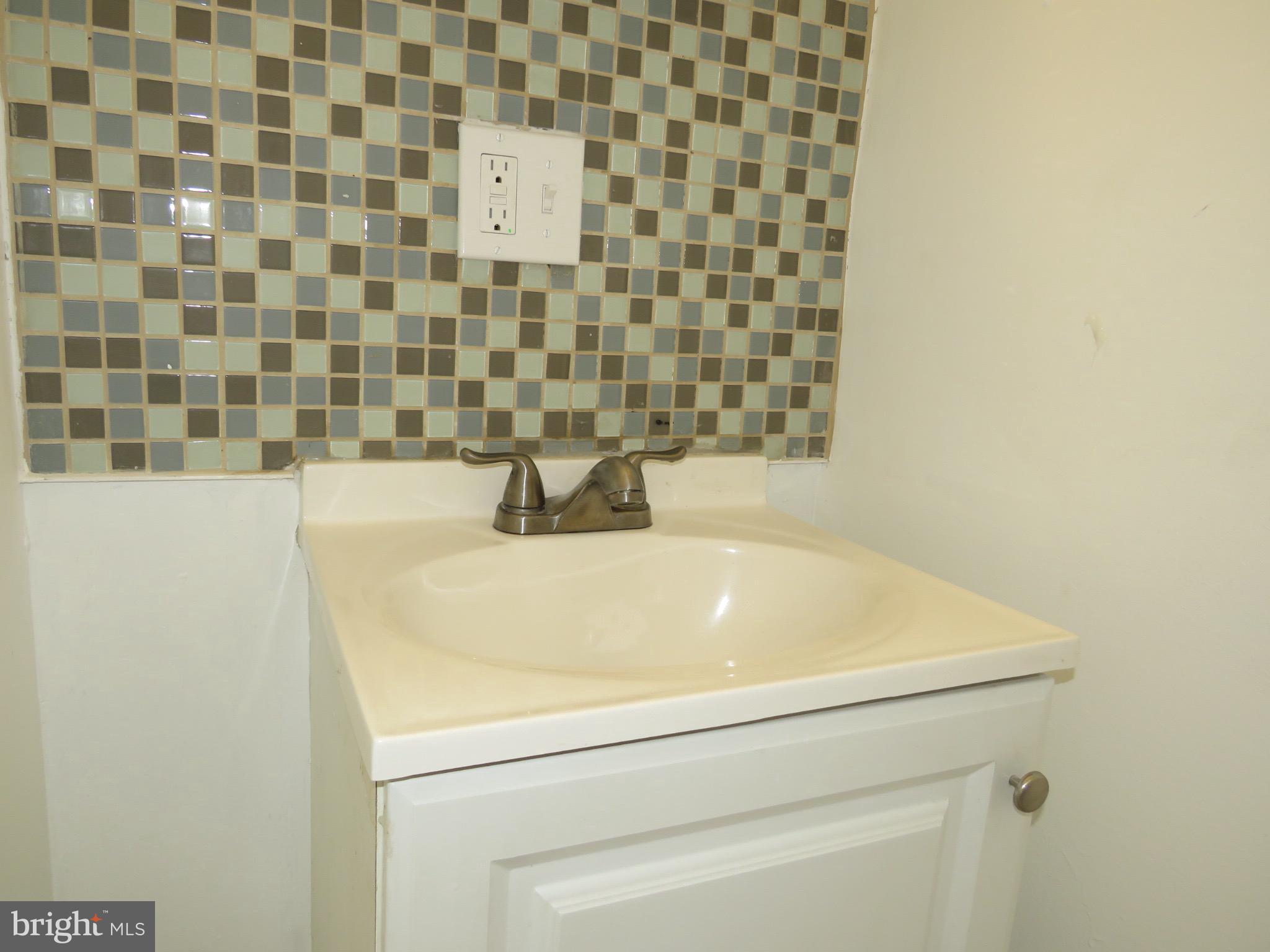 356 East Walnut Lane, Unit 3 Philadelphia, PA 19144 - Photo 9 of 18 a close up of a sink