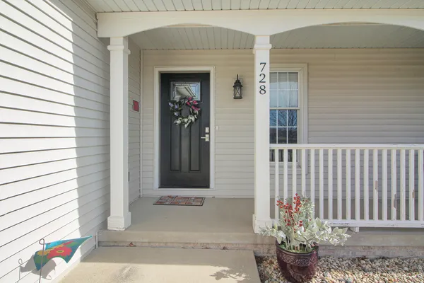 $300,000 | 728 Kristin Drive, Normal, IL 61761
