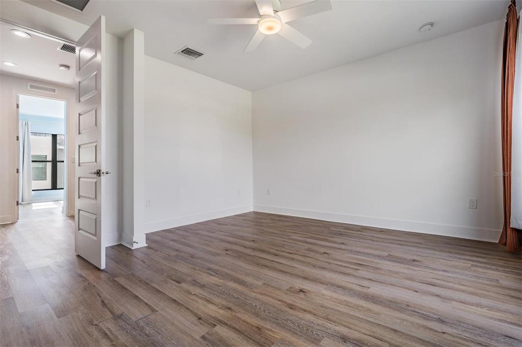 8709 Palm Ranches Place Tampa, FL 33614 - Photo 14 of 43