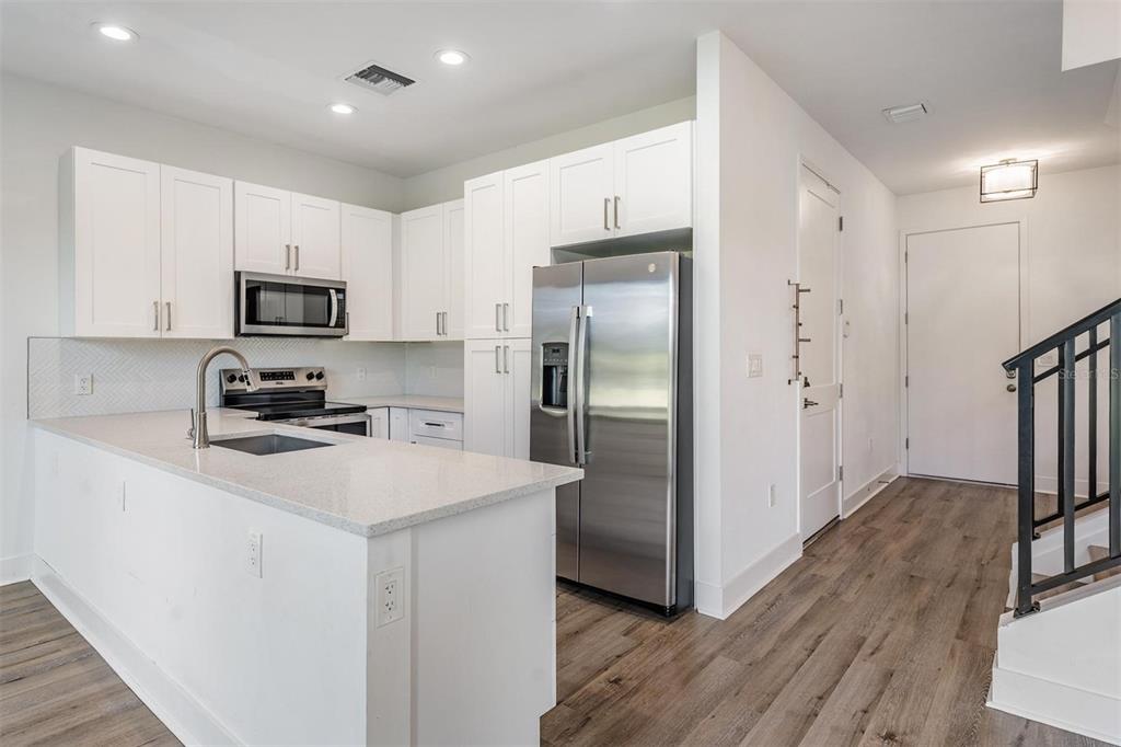 8709 Palm Ranches Place Tampa, FL 33614 - Photo 32 of 43