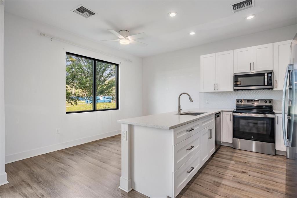 8709 Palm Ranches Place Tampa, FL 33614 - Photo 4 of 43