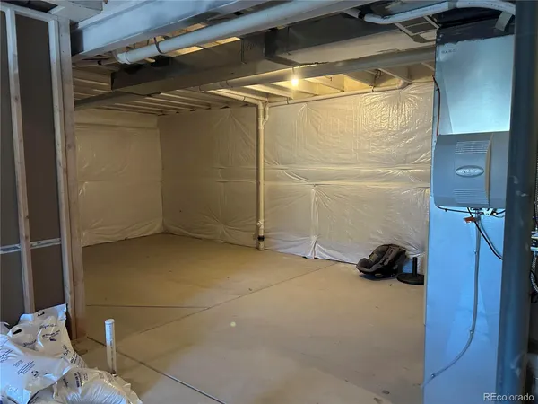 a picture of a room with a floor and a sink