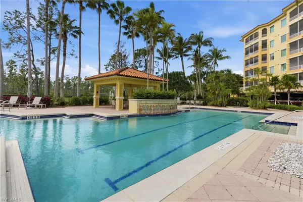 $975,000 | 2748 Tiburon Boulevard East, Unit C404, Naples, FL 34109