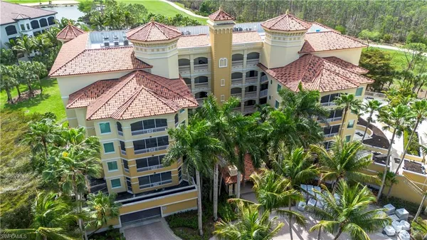 $975,000 | 2748 Tiburon Boulevard East, Unit C404, Naples, FL 34109