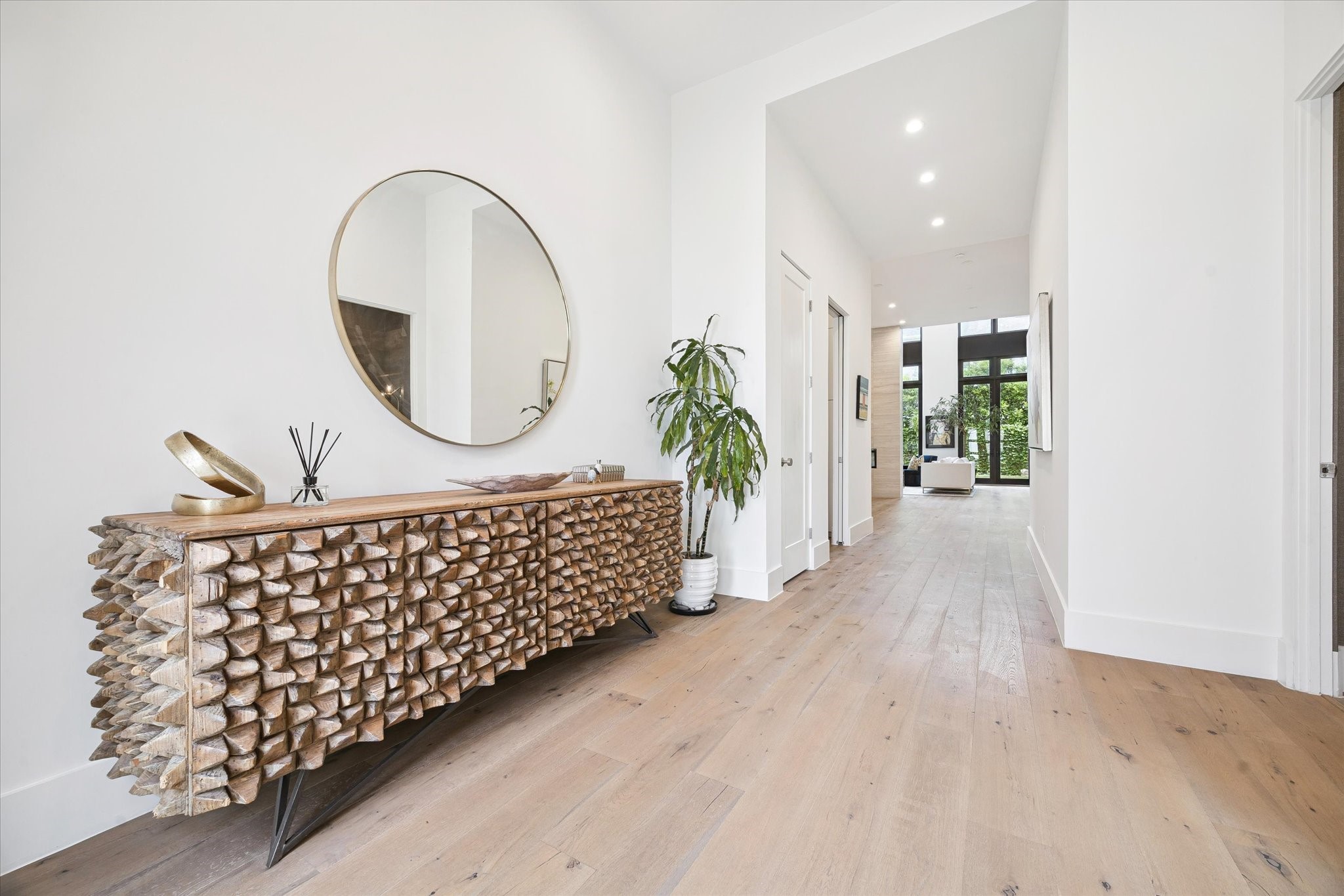 1306 Willard Street Houston, TX 77006 - Photo 2 of 13