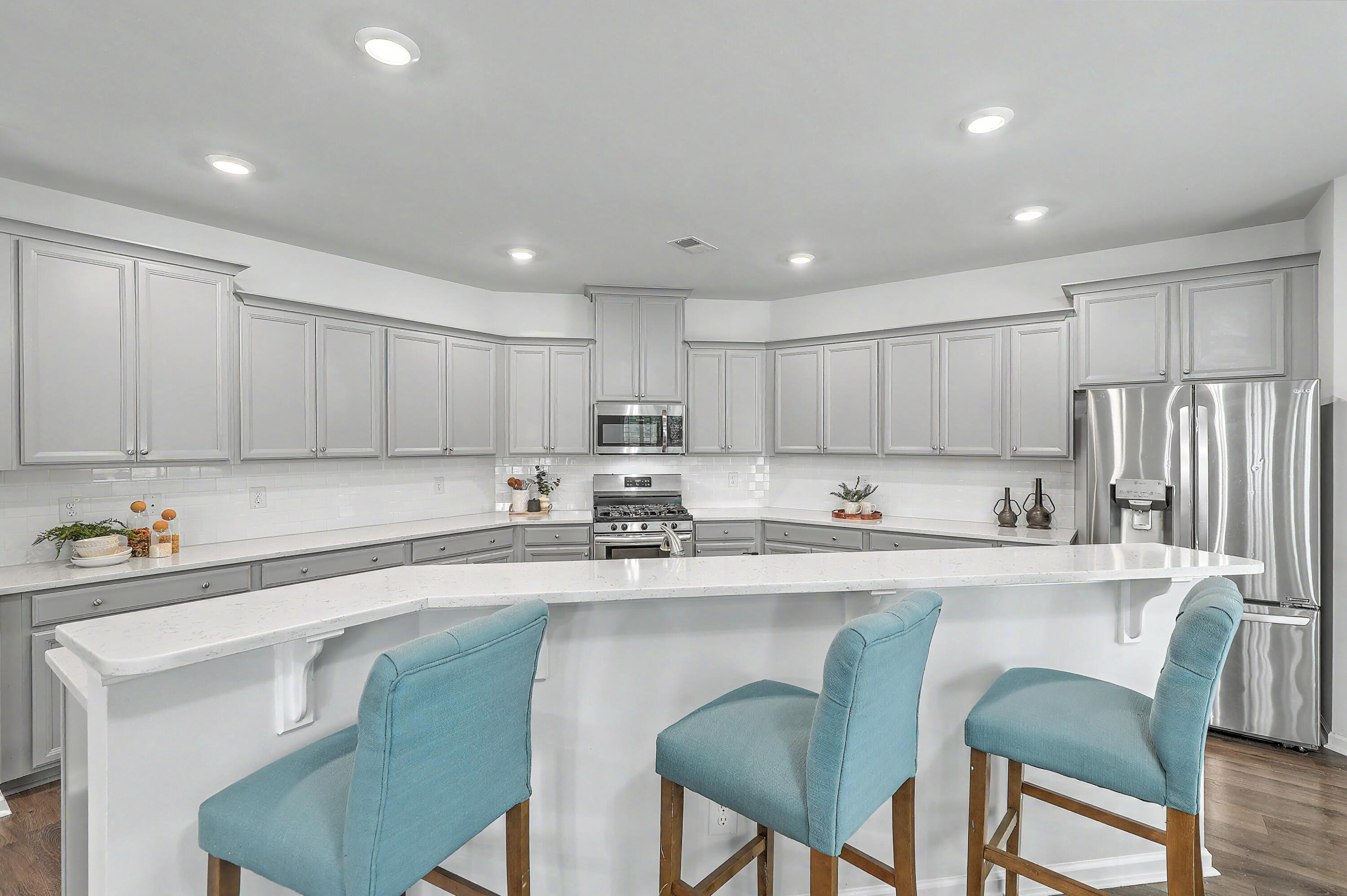 410 Spanish Wells Road Summerville, SC 29486 - Photo 24 of 54 Kitchen