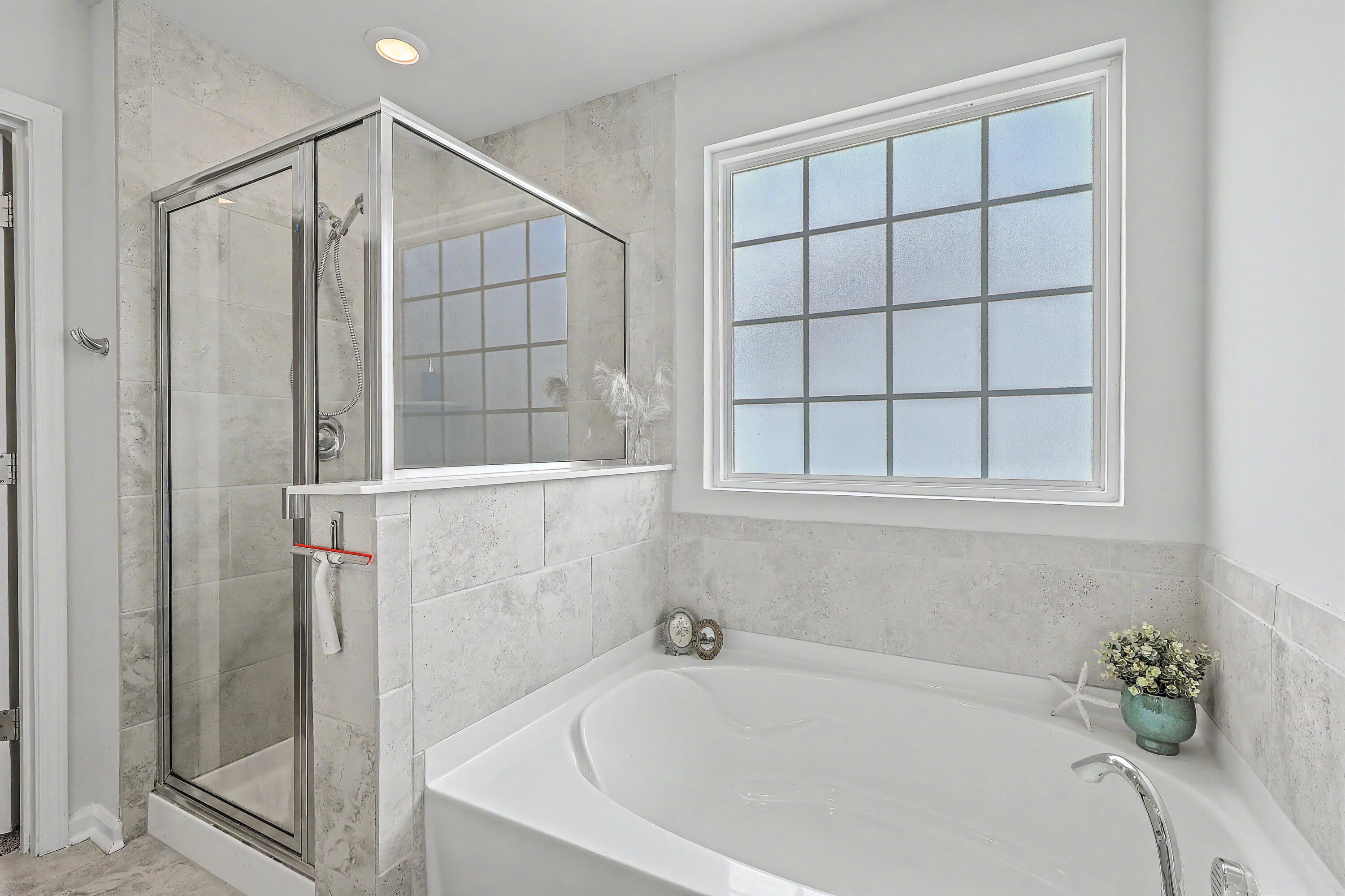 410 Spanish Wells Road Summerville, SC 29486 - Photo 40 of 54 Master Bathroom