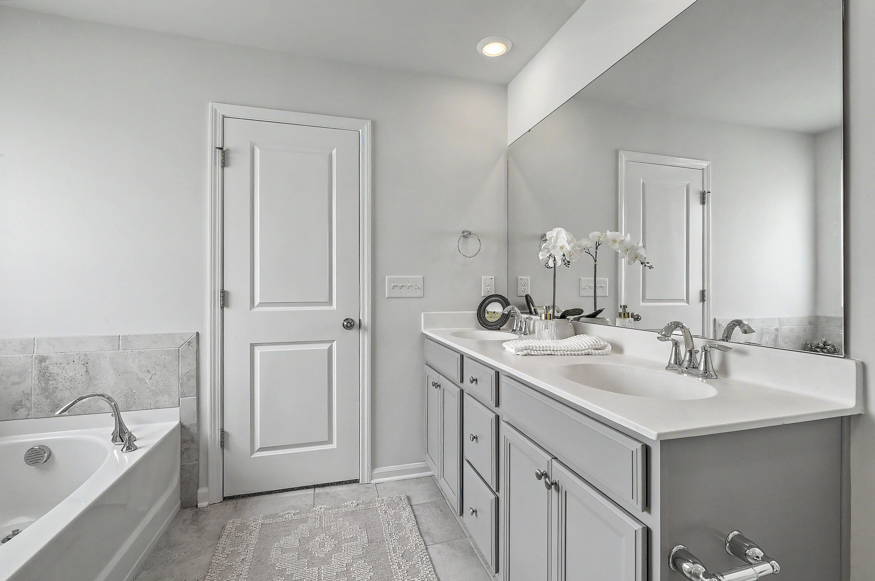 410 Spanish Wells Road Summerville, SC 29486 - Photo 41 of 54 Master Bathroom