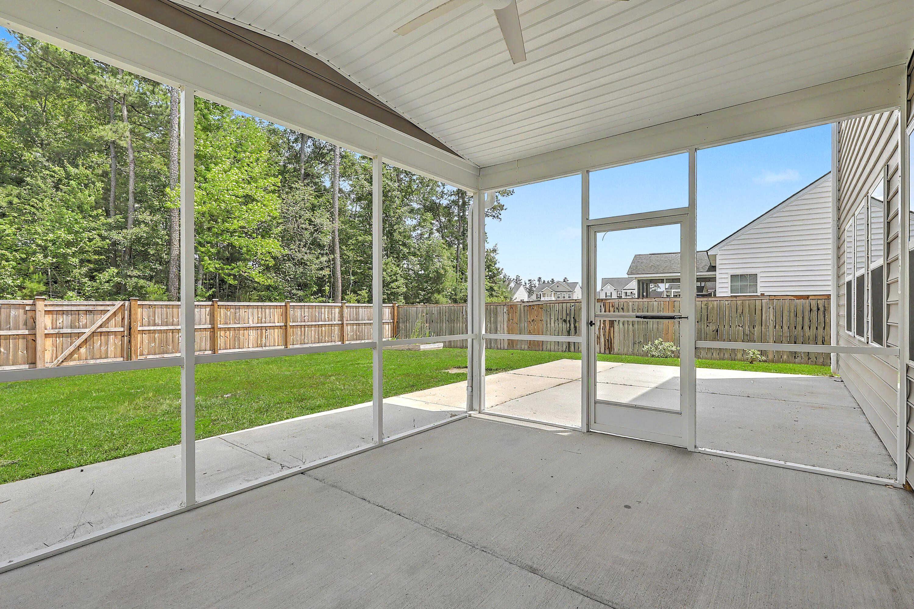 410 Spanish Wells Road Summerville, SC 29486 - Photo 49 of 54 Exterior Back Screened-In Porch