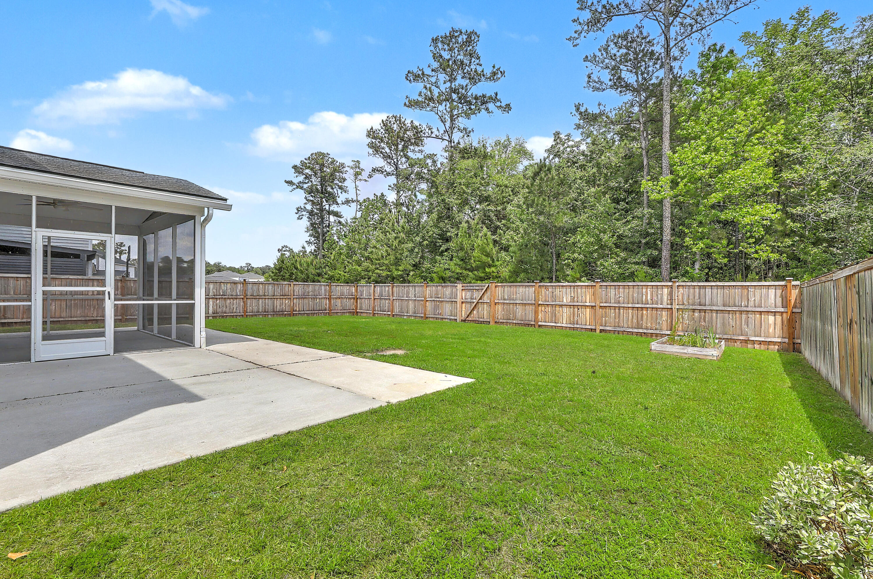 410 Spanish Wells Road Summerville, SC 29486 - Photo 51 of 54 Exterior Back