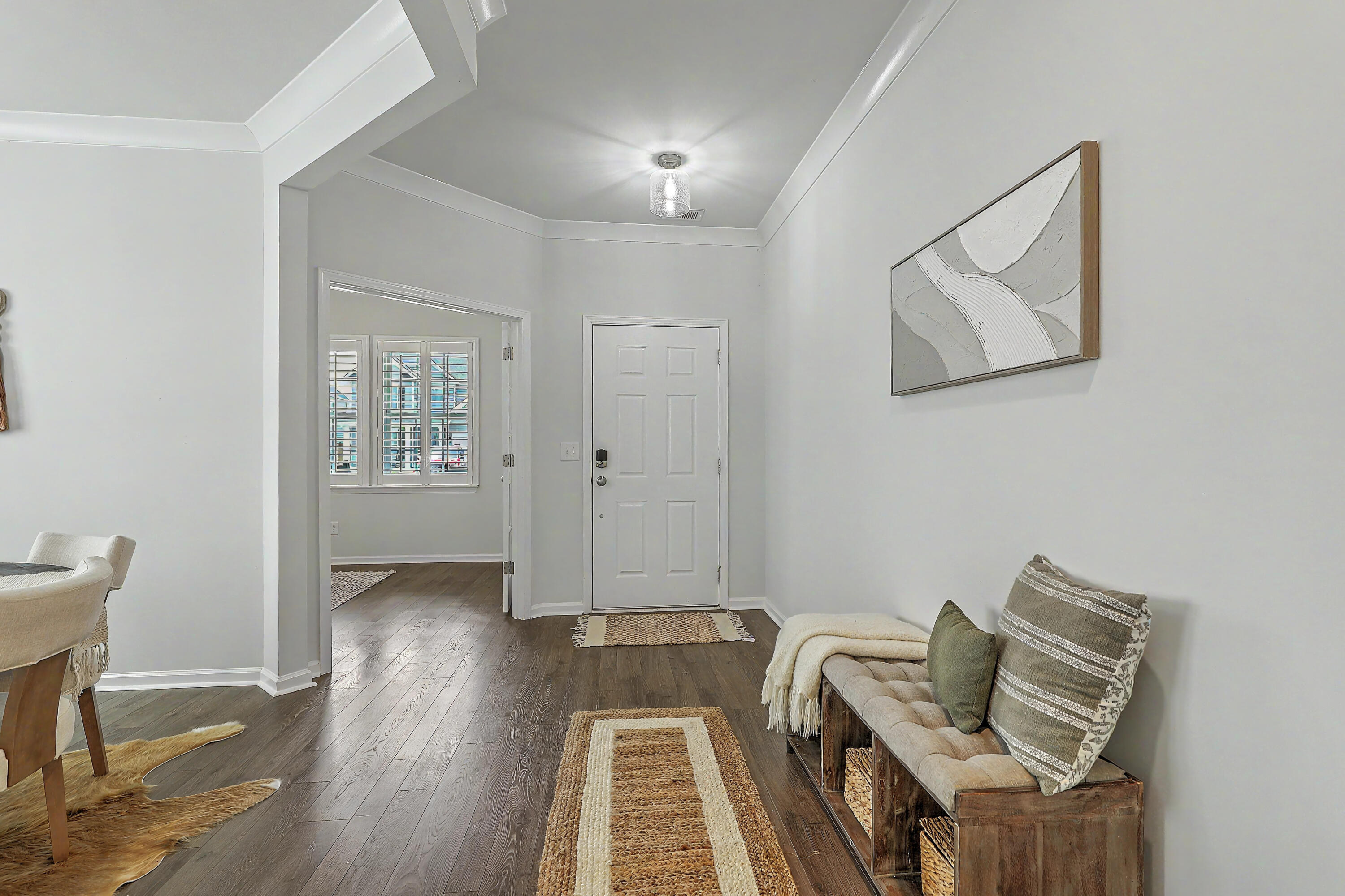 410 Spanish Wells Road Summerville, SC 29486 - Photo 6 of 54 Entrance / Foyer