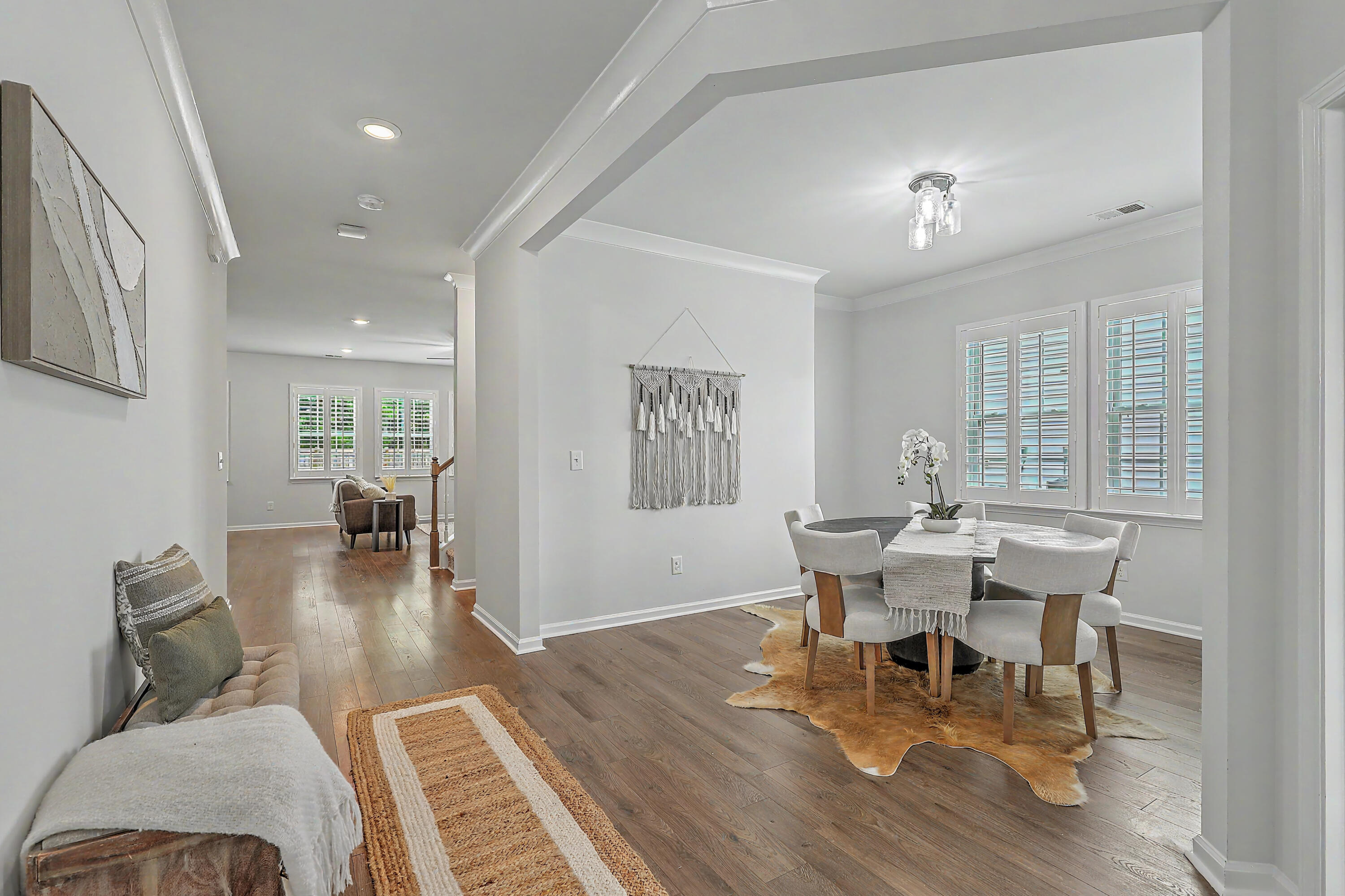410 Spanish Wells Road Summerville, SC 29486 - Photo 10 of 54 Entrance / Foyer