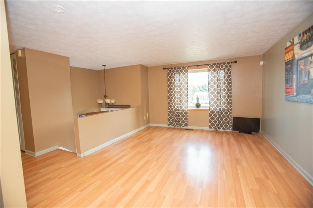 15 Kinzua Road Pittsburgh, PA 15239 - Photo 2 of 17 Gallery Image 2