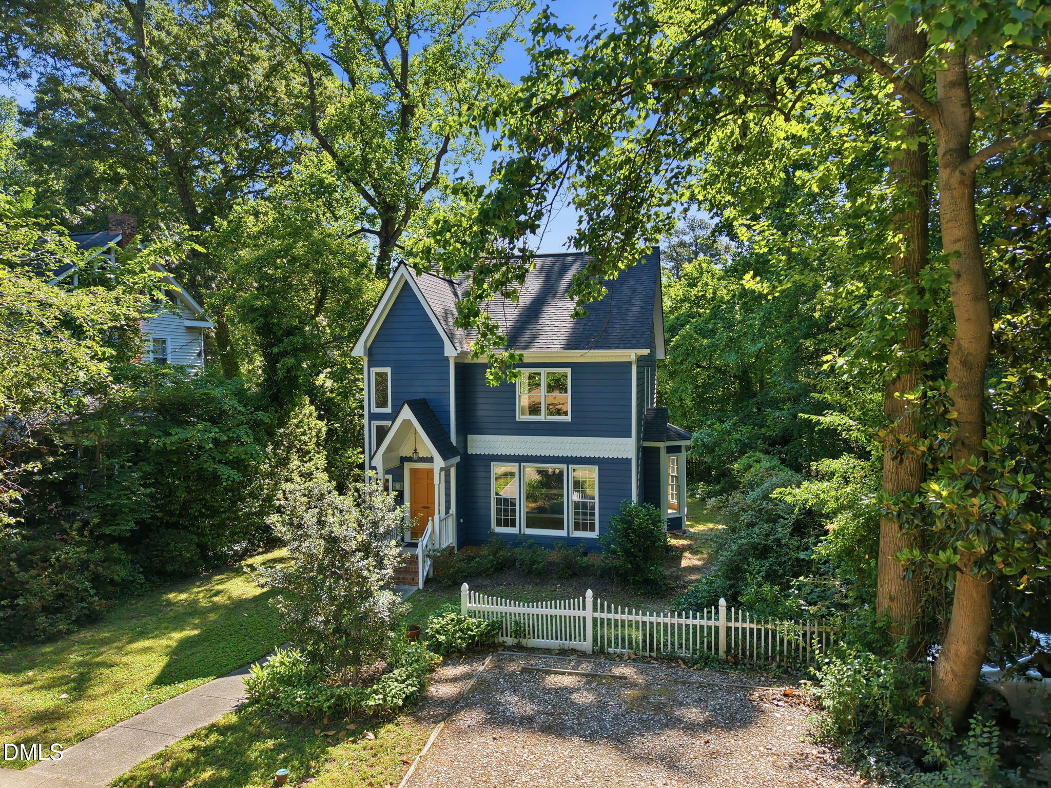 512 Gardner Street Raleigh, NC 27607 - Photo 5 of 56