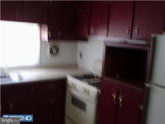8814 Blue Grass Road Philadelphia, PA 19152 - Photo 5 of 6 Kitchen