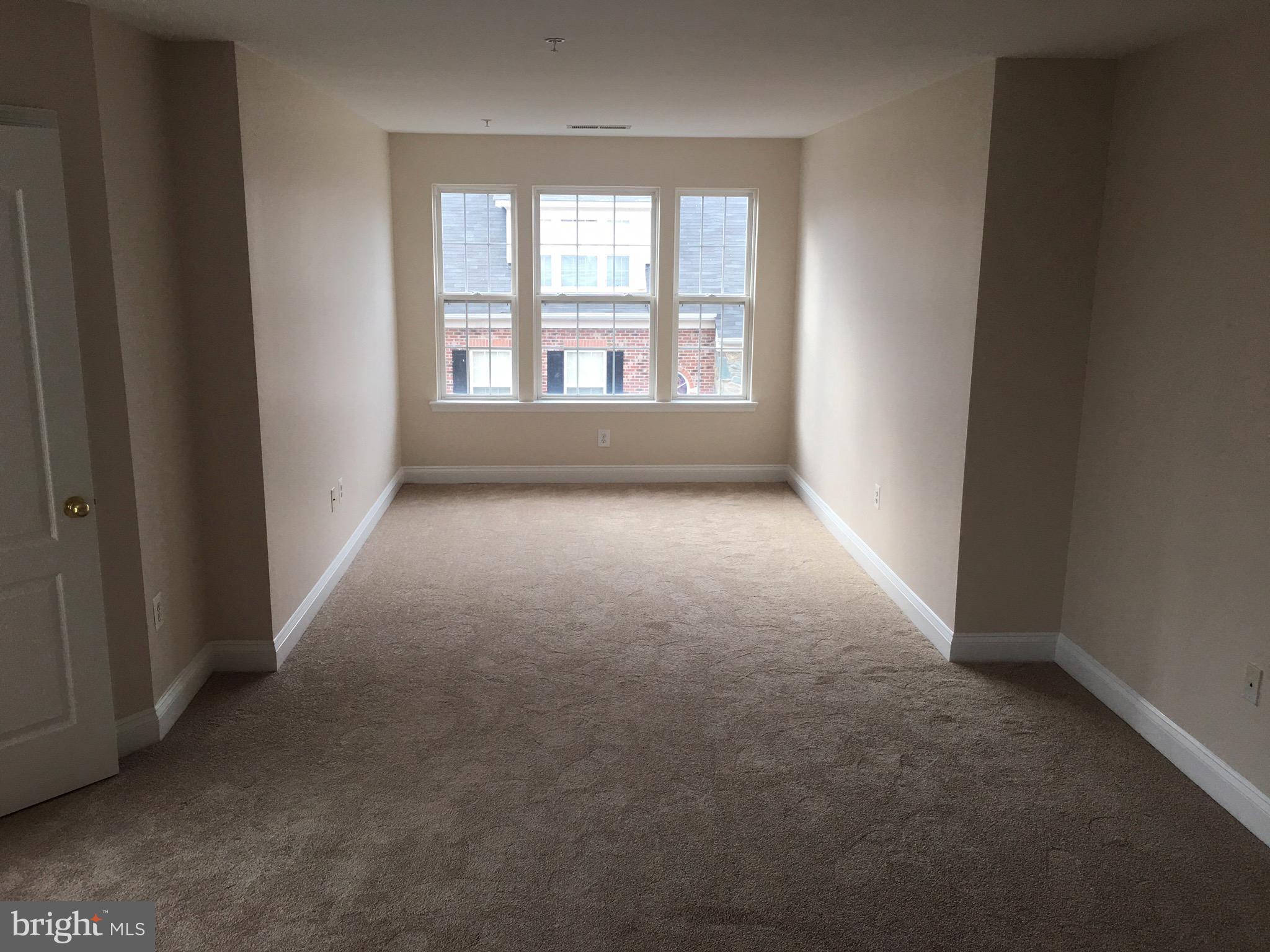 2122 Darcy Green Place Silver Spring, MD 20910 - Photo 11 of 18