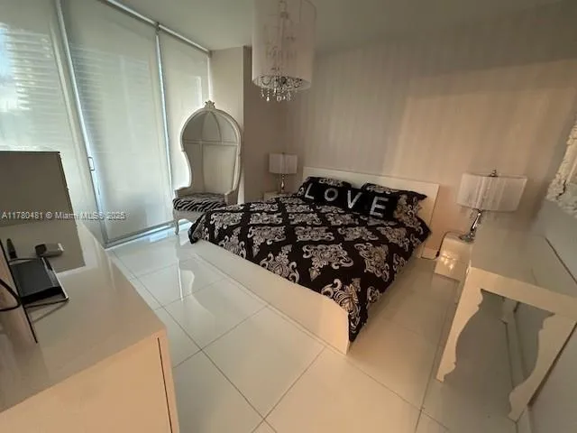 $3,500 | Icon Brickell, Miami, FL 33131
