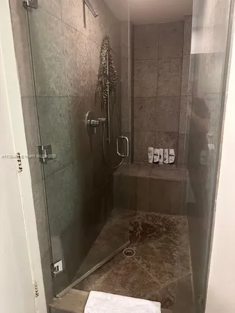 $3,500 | Icon Brickell, Miami, FL 33131