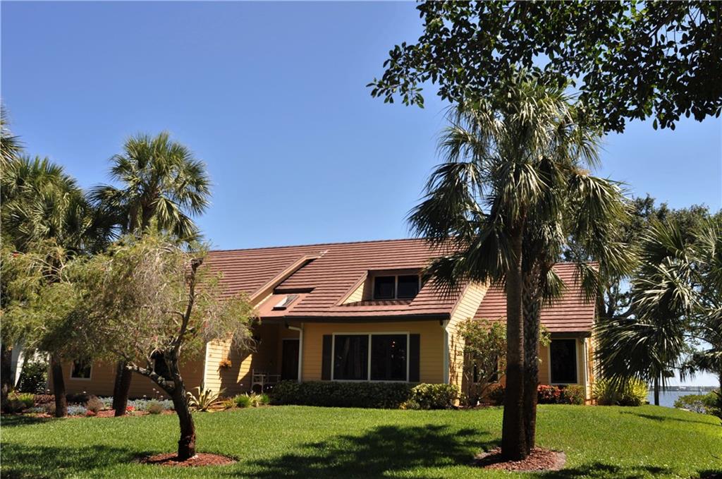 32 South Sewalls Point Road Stuart, FL 34996 - Photo 2 of 41