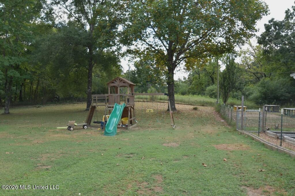 725 Shinault Road Byhalia, MS 38611 - Photo 31 of 39 Yard
